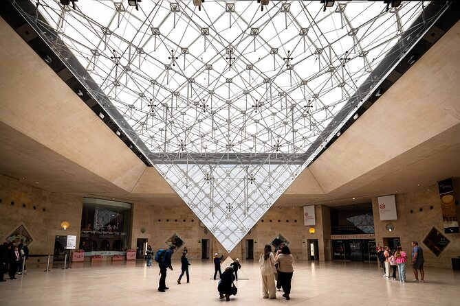 Louvre Masterpieces Express Guided Tour & French Wine Tasting - Who should book this tour (and who should skip it)