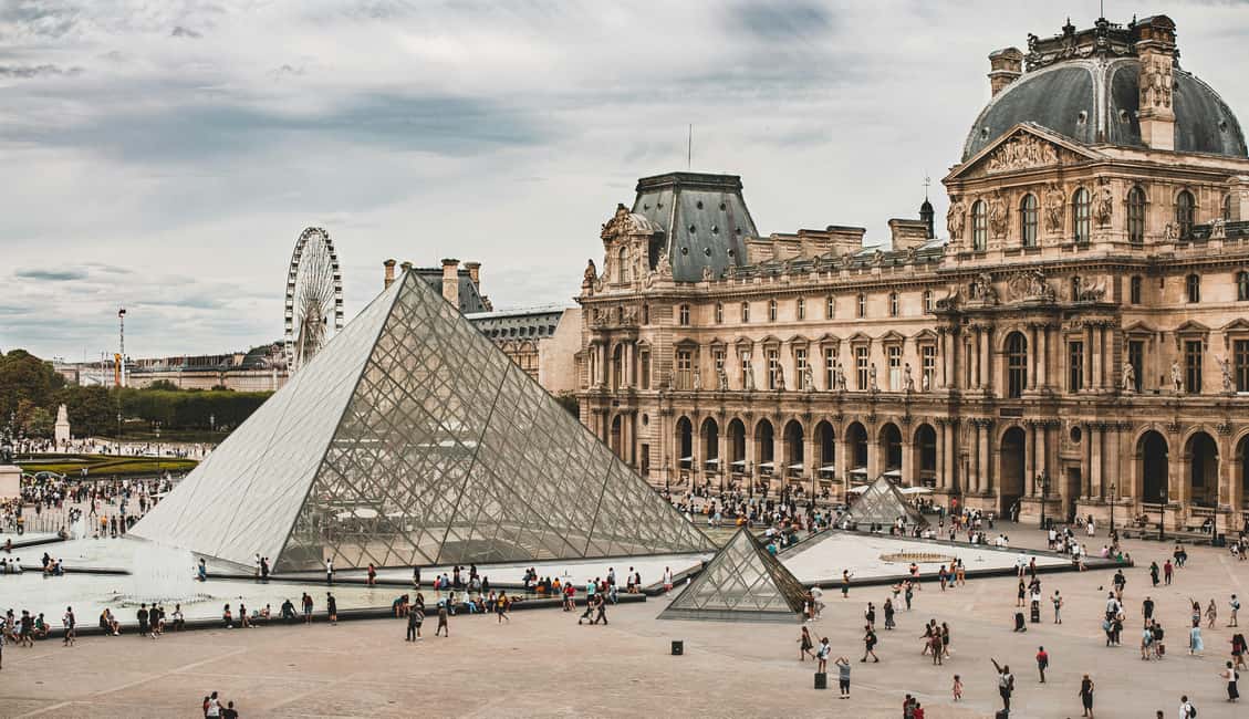 Louvre & Mona Lisa Small Group Tour with Reserved Entry - Pace and walking: why 3 hours can feel both fast and complete