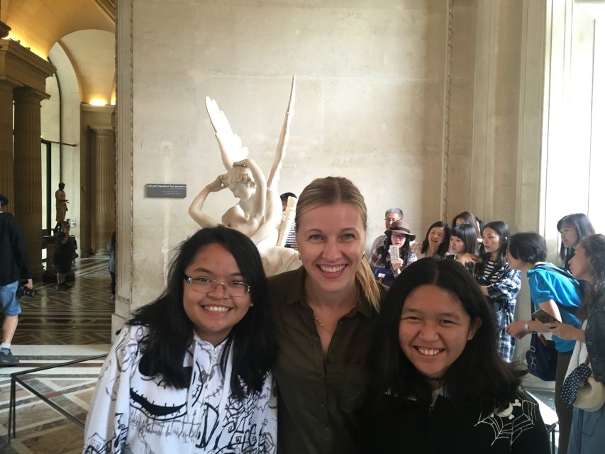 Louvre Museum Child-Friendly Private Tour for Families - Meeting at the Louvre Pyramid: Quick Start, Less Friction