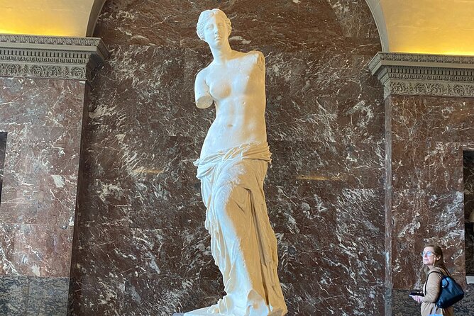 Louvre Museum Private Guided Tour - How the guide tailors your interests (and handles questions well)
