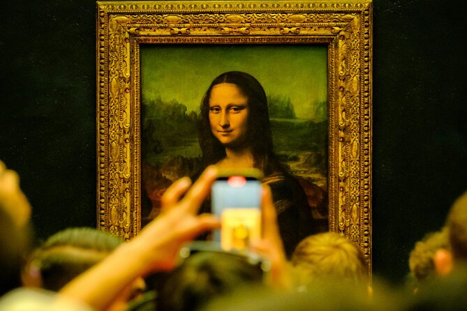 Louvre Museum Private Guided Tour | Expert Guide | Reserved Entry - Pyramide du Louvre orientation: your quick start before the galleries