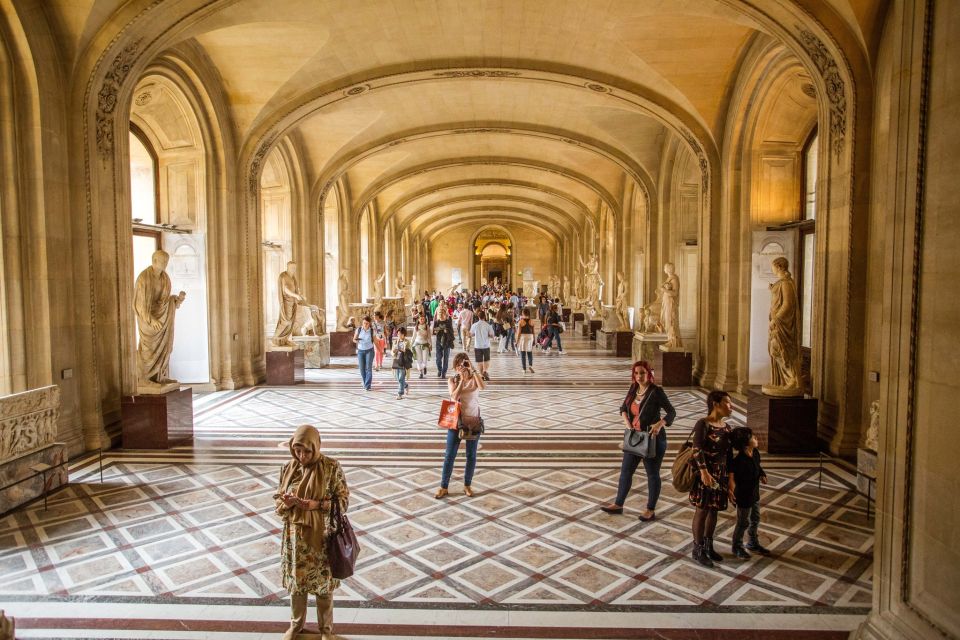 Louvre Museum: Skip-the-Line Guided Tour - Skip-the-Line Entry at the Palais du Louvre: How It Changes Your Day