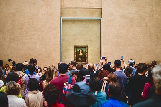 Louvre Museum with private guide - Mona Lisa and Nike of Samothrace, plus the stories that make them click