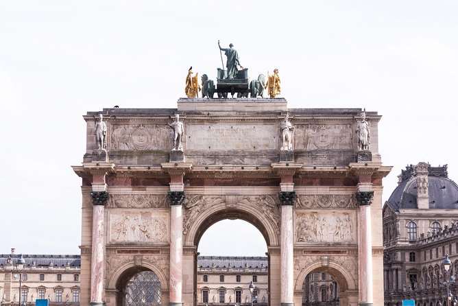 LOUVRE & ORSAY PRIVATE TOUR - Local Expert guide - Jardin des Tuileries walk: the calm break between eras