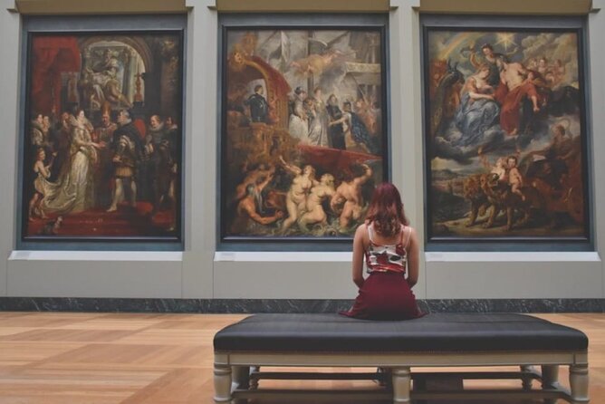 Louvre Paris Tour with Audioguide on Your Smartphone (no ticket) - Starting at the Louvre Pyramid: Getting Oriented Fast