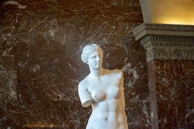 Louvre Private Tour – The Essentials and More with Expert Guide - When galleries close: how to stay flexible if the Louvre changes the plan