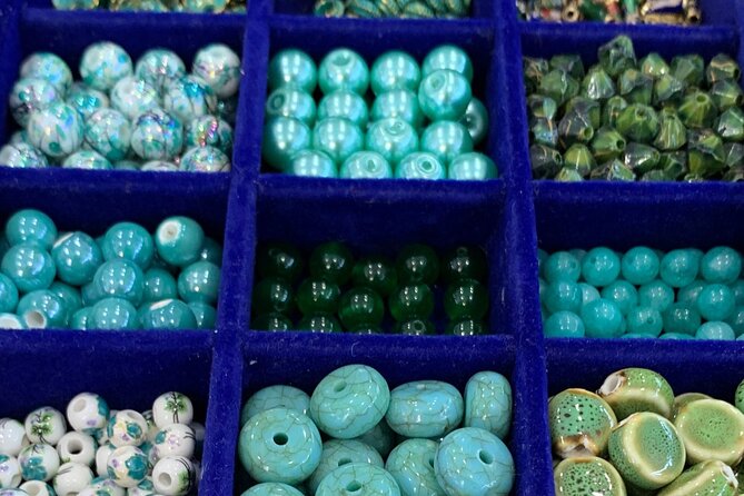 Manufacturing of Customizable Bracelets in Paris - Where to Meet: 3 Rue du Général Lanrezac (75017)