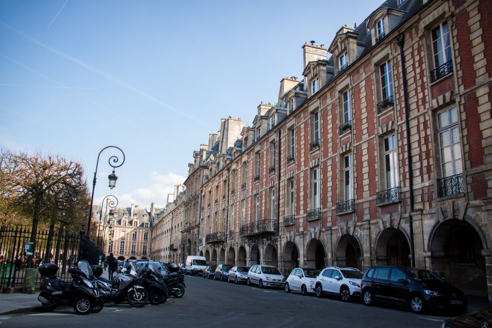 Marais Walking Tour: Lifestyle in Paris - Place des Vosges: Why This Square Is a Perfect First Anchor