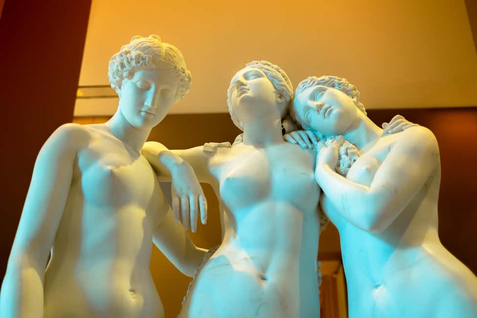 Mona Lisa & Treasures: 6-people Max Louvre Experience - Key reasons this Louvre experience works