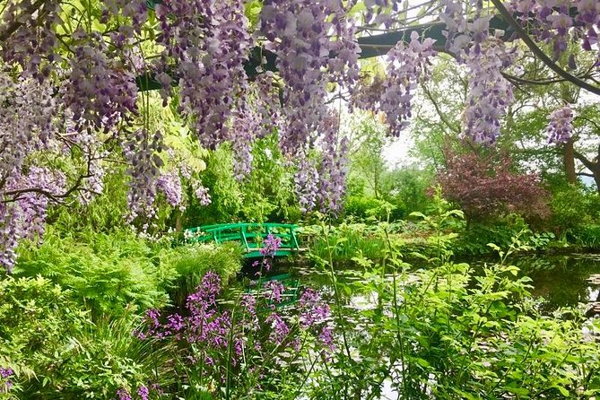 Monet's Gardens & House-Private Giverny Tour From Paris - The Real Value of the VIP Price: Transport, Tickets, and an Art Historian