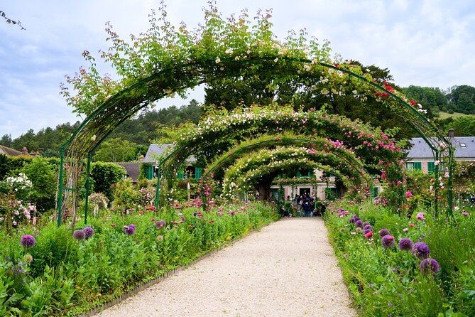 Monet's House and Garden & Giverny Village - Why this Paris-to-Giverny setup saves your half-day