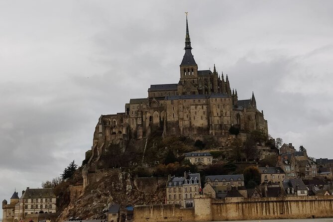 Mont Saint Michel Private VIP Tour with Champagne from Paris - Tips to plan your day so it feels smooth