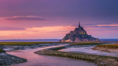 Mont Saint-Michel Small-Group Day Trip from Paris with Abbey Ticket - Paris Pickup to Normandy Morning: The Minivan Advantage