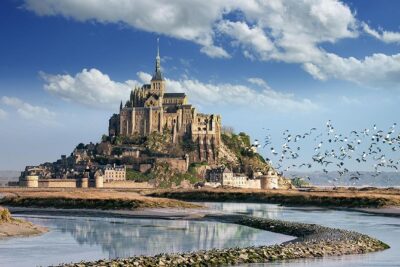 Mont Saint-Michel Small-Group Tour from Paris with Abbey Ticket - The Village Start: La Grande Rue and Photo Viewpoints