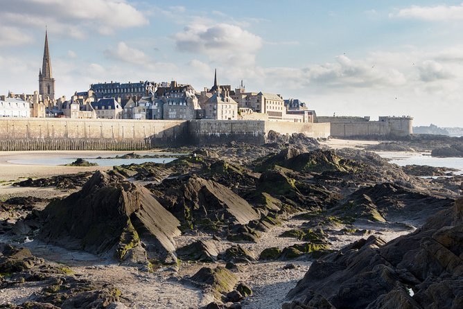Mont Saint Michel Tour From Paris - Saint-Malo inside the walled city: self-guided time that lets you set the pace
