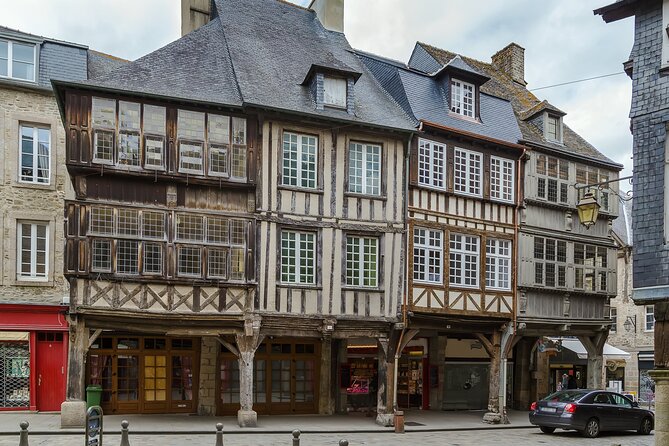 Mont Saint Michel Tour From Paris - The guide factor: where the real difference shows up