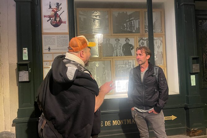 Montmarte Confidential - Arriving at Blanche and starting your 7:30 pm Montmartre walk