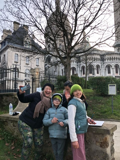Montmarte painting session and walking tour for kids ! - A kids’ Montmartre walk that feels like a game, not a lesson