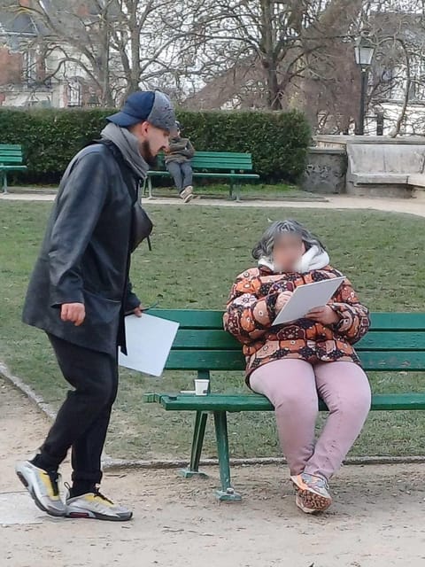 Montmarte painting session and walking tour for kids ! - The end prize: a simple reward that makes it feel special