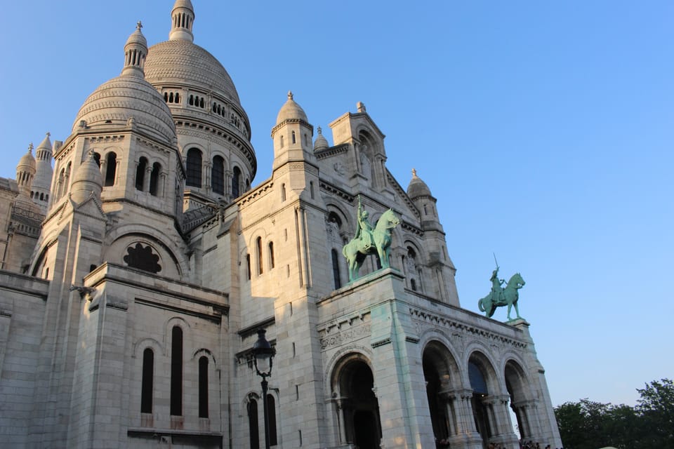 Montmarte painting session and walking tour for kids ! - Price and value: $35 for 2 hours of materials and a guided game