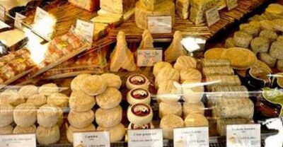 Montmartre 3-Hour Local Gastronomy Tour with Tastings - Place Blanche start: getting oriented in the right neighborhood pocket