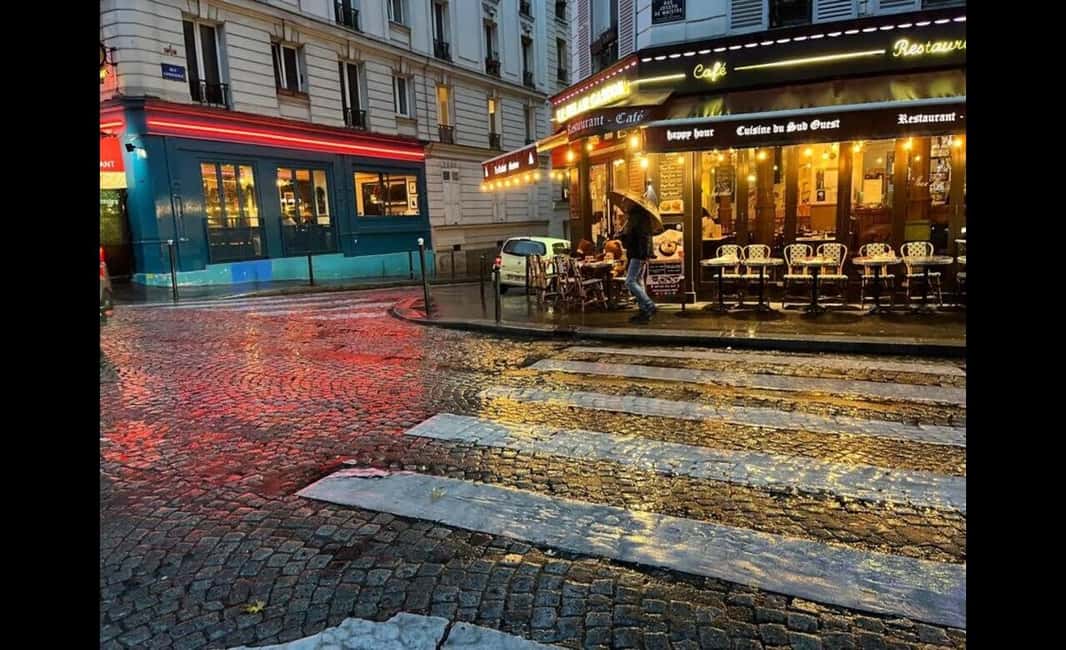 Montmartre for Art Lovers - Walking tour with Expert Guide - La Maison Rose: Color, Character, and Why Artists Loved Corners