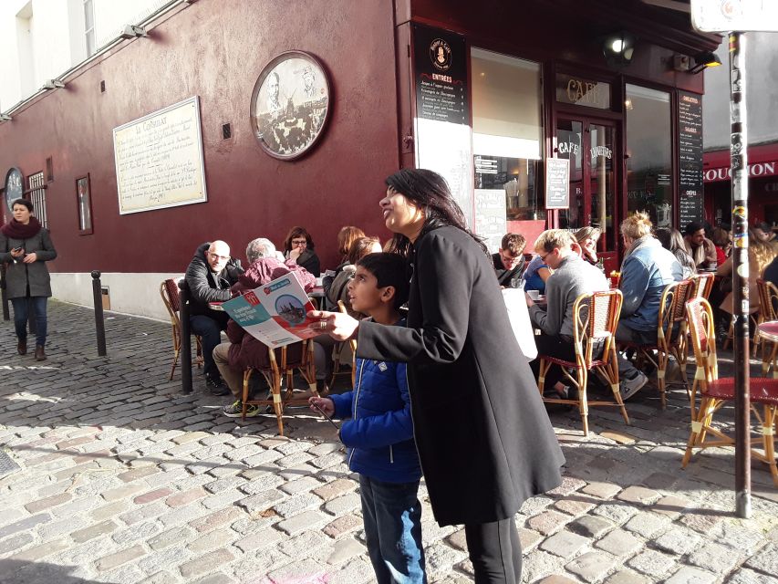 Montmartre: Private Treasure Hunt for Families and Kids - Getting the best view: cable-car to the esplanade