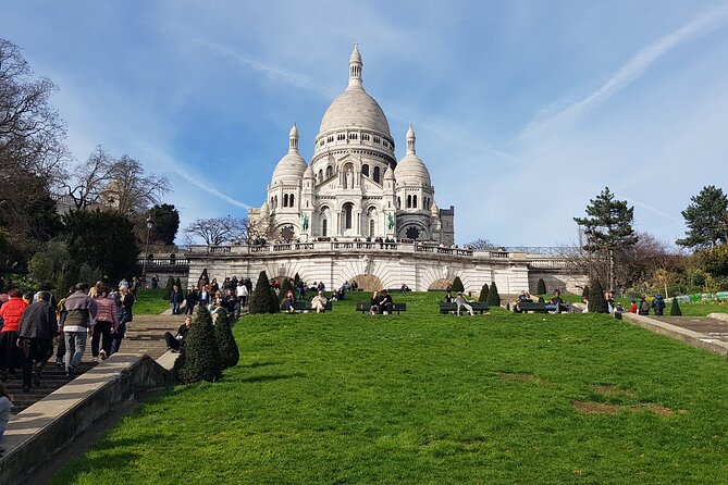 Montmartre Sacré Coeur and Moulin Rouge best shops and cafés - Montmartre in 90 minutes: why it works