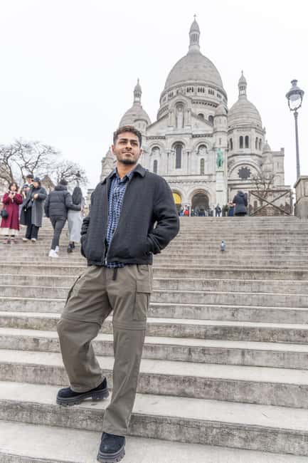 Montmartre Sacre Coeur area photoshoot by Paris photographer - Outside Sacre-Coeur Basilica: great angles without entry
