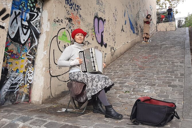 Montmartre/Sacre-Coeur/Paris- Artistic & Bohemian Epicenter - Rue Lepic and the Amélie film spots you can actually find