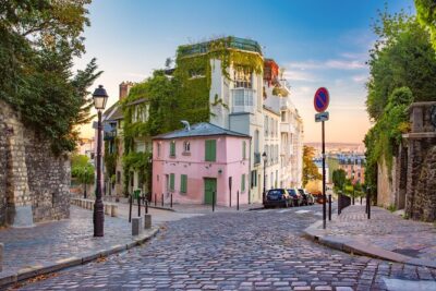 Montmartre Self-Guided Audio Tour: More Than Meets the Eye - Start at 22 Rue des Abbesses and Get Oriented Fast