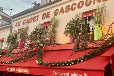 Montmartre Tour Paris - Starting at Place des Abbesses: a smarter way to begin the climb