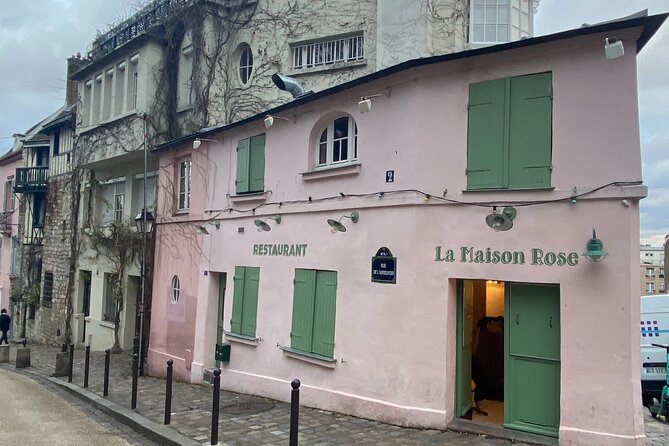 Montmartre Treasure Hunt — Fun and Cultural Investigation - Price and Time: Is $41.70 Per Person Good Value?