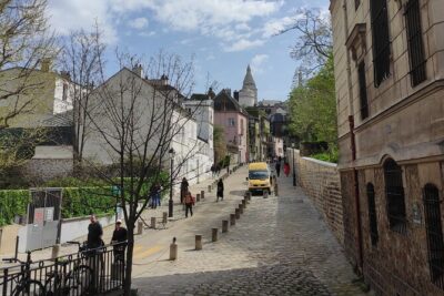 Montmartre Walking Guided Tour - Dalida Statue and the “Beautiful Street” Moment
