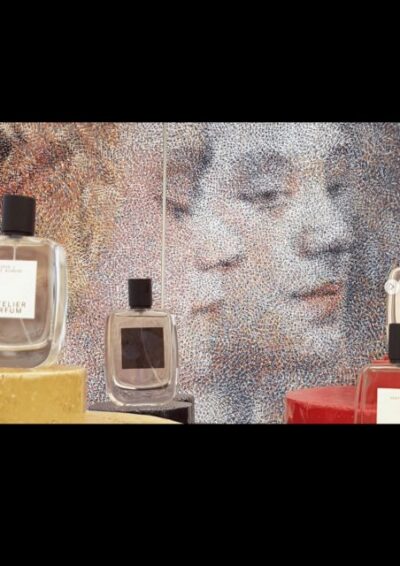 Montmartre Walking tour & French Perfumery Experience - Arc de Triomphe as an add-on: not the neighborhood, but it fills time fast