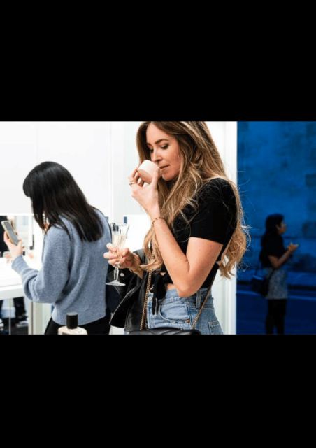 Montmartre Walking tour & French Perfumery Experience - L’Atelier Parfum: champagne on arrival and an AI-guided scent match