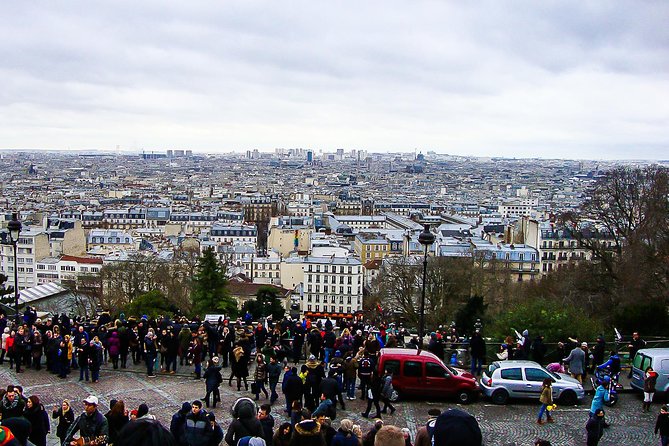 Montmartre Walking Tour with a Private Local Guide - Ending at Café des deux Moulins: your “Amélie” moment with a real lunch option