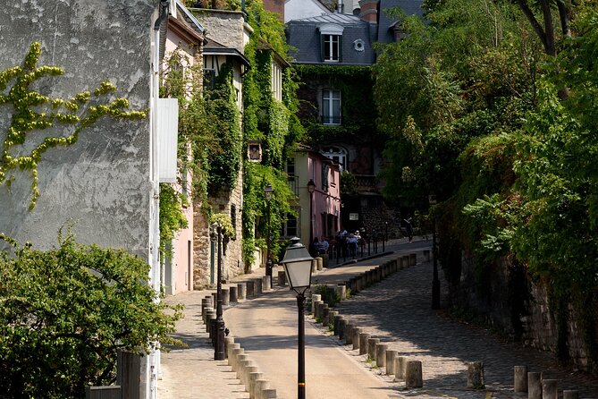 Montmartre’s heritage with specialties tasting Private Tour - Who this tour is for (and who might want another style)