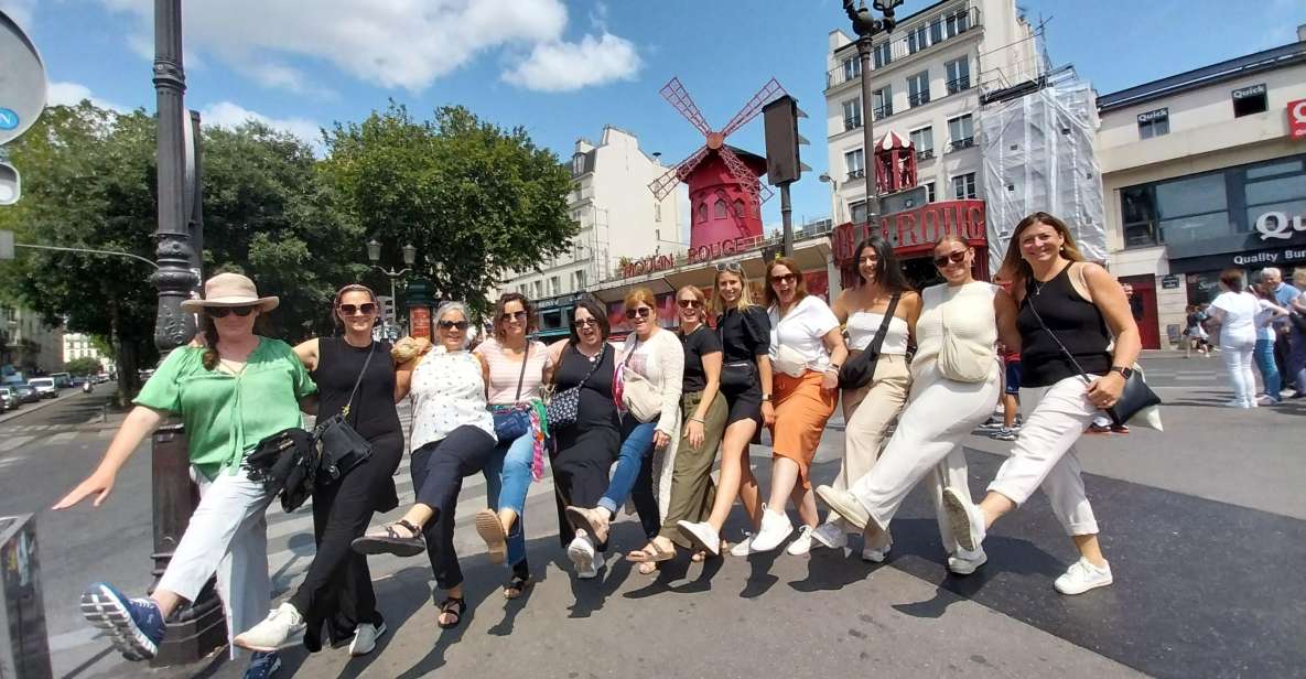 Montmatre Walking Tour: the essential highlights+ - Place du Tertre: Outdoor Art, Real Atmosphere