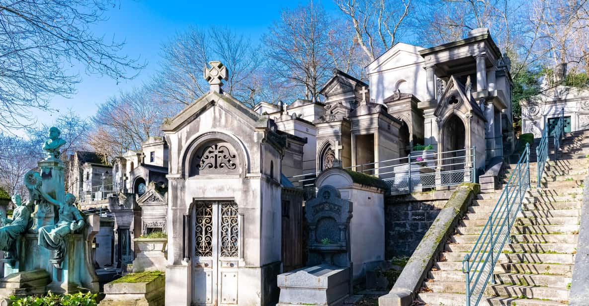 Mysteries of Père Lachaise - How the Guide Turns Tombs into Mysteries