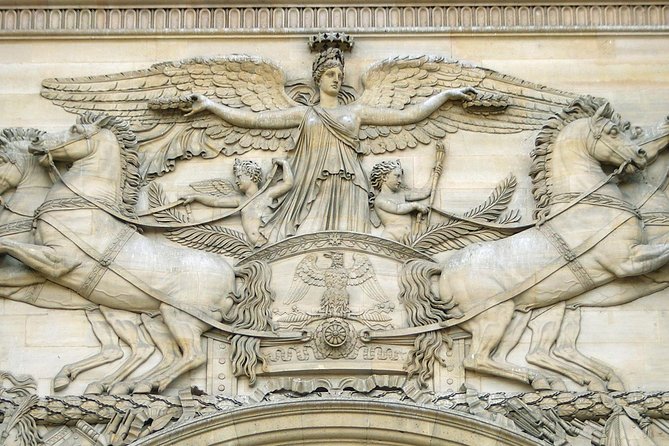 Neoclassical Paris Architecture 2-Hour Private Walking Tour - Setting out from Palais Brongniart and meeting your walking style