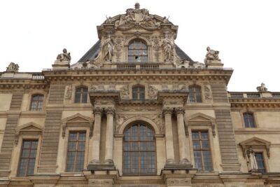 Neoclassical Paris Architecture 2-Hour Private Walking Tour - Stop 1: Palais Brongniart and the language of public values