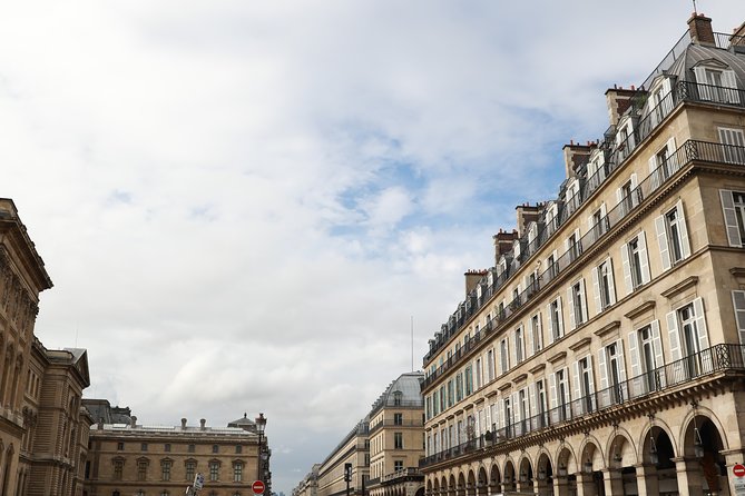 Neoclassical Paris Architecture 2-Hour Private Walking Tour - Stop 4: Jardin des Tuileries from a neoclassical perspective