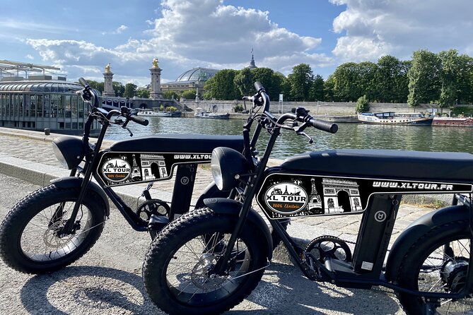 Night / Sunset Tour of Paris in Electric Bike - The lawmakers’ spot and why the tour includes it
