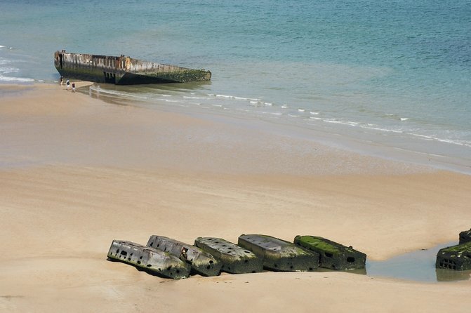 Normandy D-Day Tour Guided Small Group From Paris - Juno Beach Center: A Short Visit With a Different National Lens