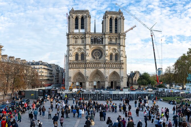 Notre Dame Cathedral: Exterior Guided Tour & Unscheduled Access - Inside Is Free, But It’s Not a Guided Interior Lecture
