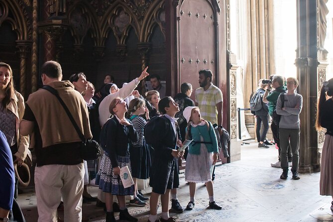 Notre Dame Cathedral: Exterior Guided Tour & Unscheduled Access - Meeting at 11 Rue Lagrange: How the 1-Hour Visit Feels