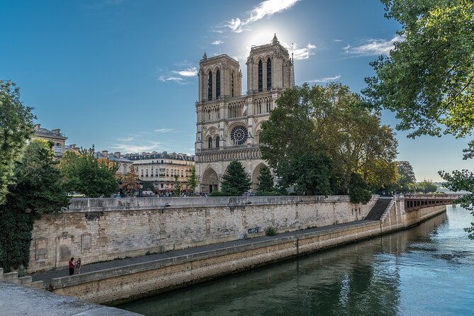 Notre Dame de Paris Interior Guided Tour - Outside Notre-Dame: Gargoyles, Architecture Clues, and Big-Picture Meaning