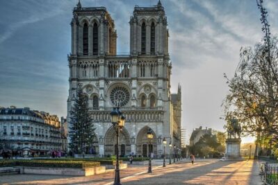 Notre Dame de Paris Interior Guided Tour - Meeting at Préfecture de Police: The Spot That Can Save Time