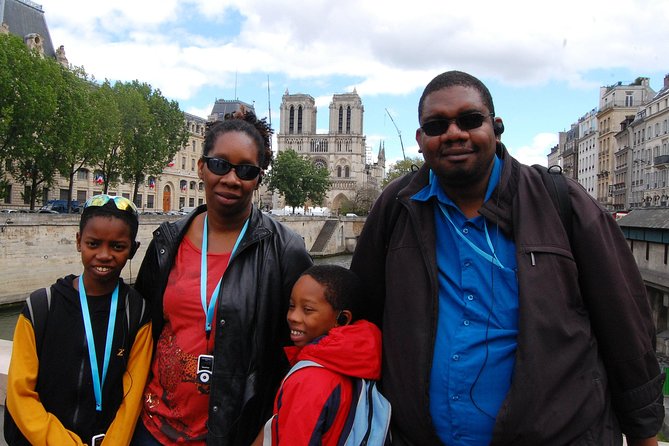 Notre Dame, St Chapel, ile de la cité, Louvre - semi private -4h - Louvre time that doesn’t turn into a maze